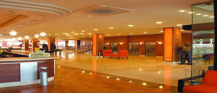 Evenia Olympic يوريت دي مار